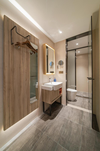 Bathroom 4, Hanting Hotel (Beijing Wukesong,Wanshou Road), Beijing