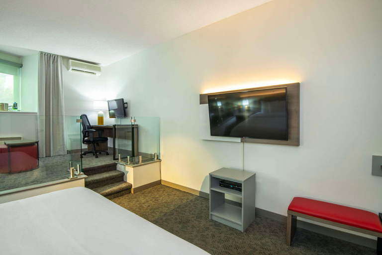 Bedroom 3, Comfort Inn, Antoine-Labelle
