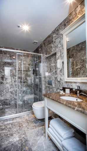 Bathroom 5, Prag Hotel, Fatih