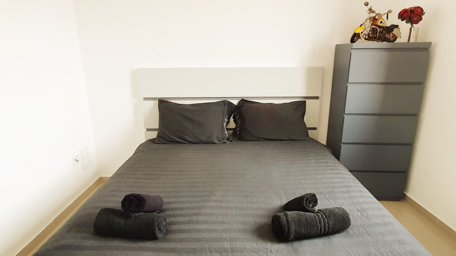 Bedroom 3, Bedroom Apartment with Balcony and City Views