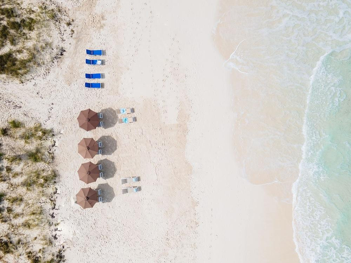 Others 4, Seascape Hotel
