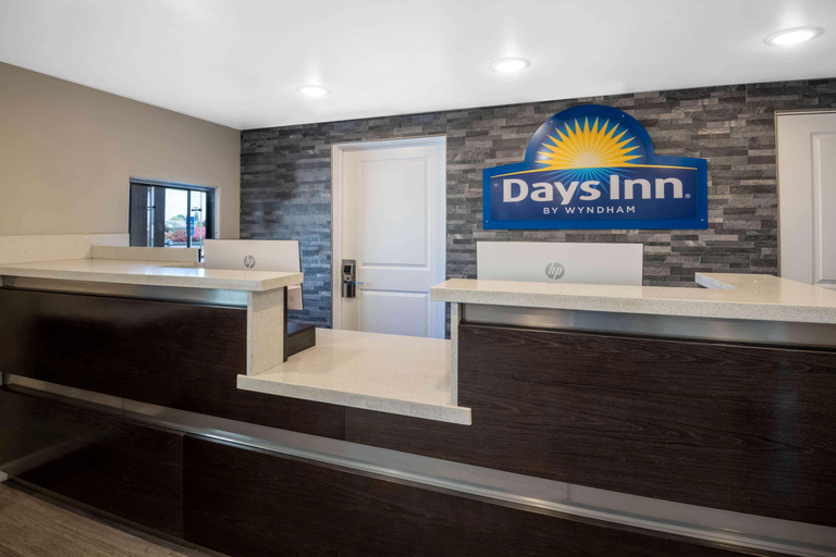 Public Area 2, Days Inn by Wyndham Galt/Elk Grove South, Sacramento