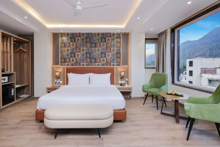 Bedroom 2, ECKO City Centre Rishikesh, Garhwal