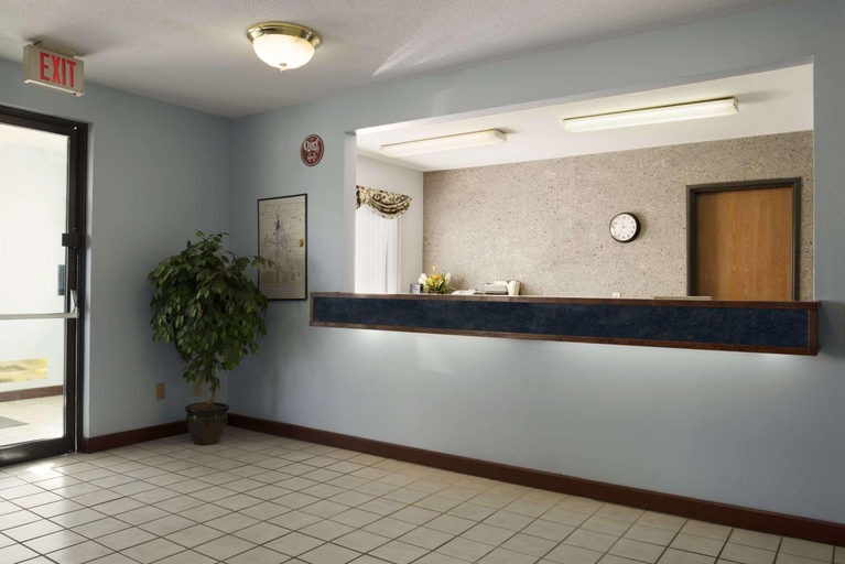 Public Area, Super 8 by Wyndham Danville, Vermilion
