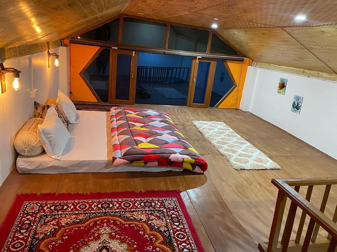 Bedroom 3, Lockwood Cottages, Shimla