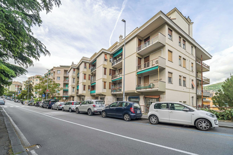 Others 3, Genoa Getaway! Sturla Comfy Flat X2 Free Parking, Genova