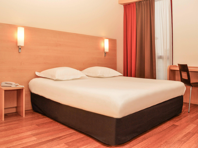 Bedroom 2, ibis Bordeaux Saint Emilion, Gironde