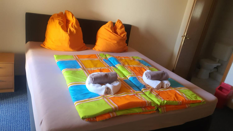 Bedroom 2, Motel zur Festwiese, Gotha