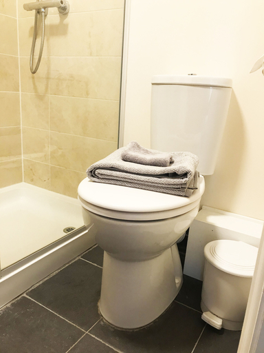 Bathroom 4, Mars Hotel Sea View, Lancashire