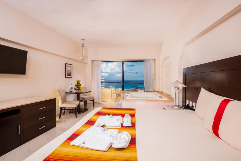Bedroom 3, CROWN PARADISE CLUB - ALL INCLUSIVE, Benito Juárez