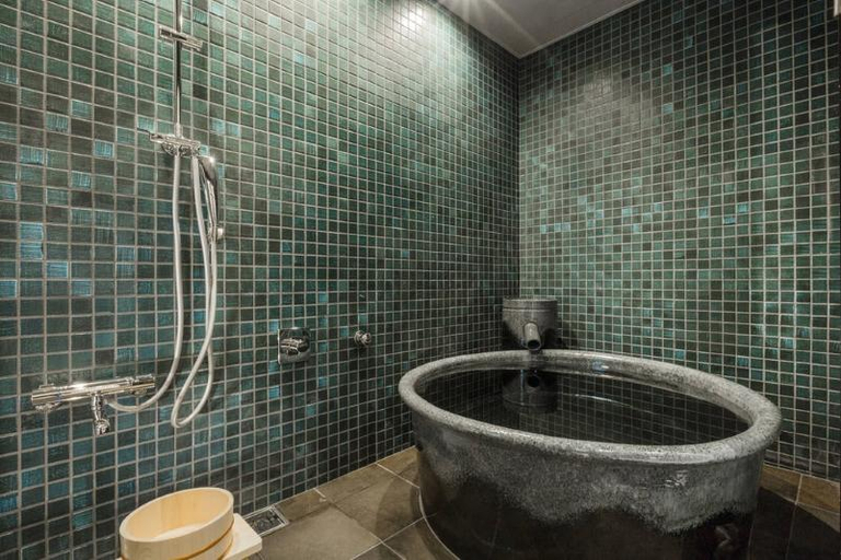 Bathroom 3, Kyobu Chawanzaka, Kyoto