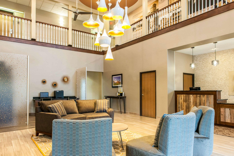Public Area 2, Comfort Suites Vincennes, Knox