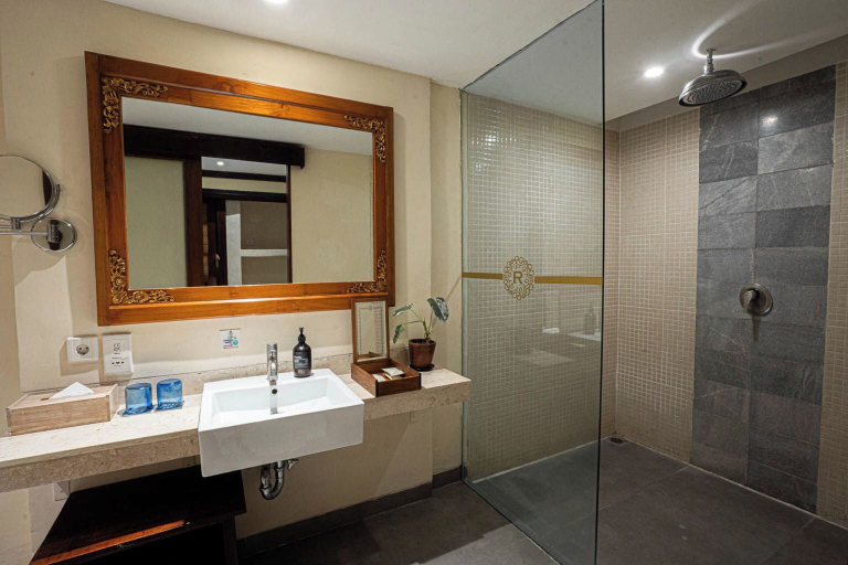 Bathroom 4