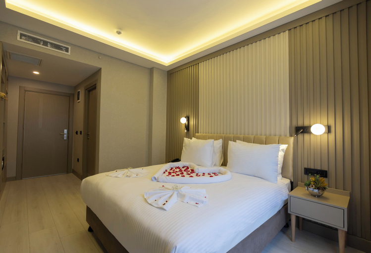 Bedroom 4, The Galata Glory Hotel, Beyoğlu