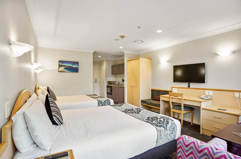 Bedroom 3, Parkside Hotel & Apartments, Waitakere