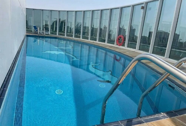 Sport & Beauty, Snug Studio With City Views, Perfect For Couples, Dubai