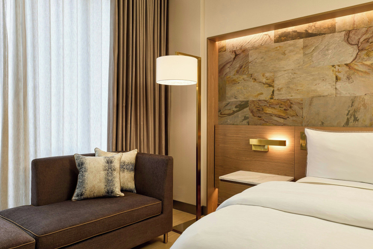 Bedroom 4, The Westin Flushing Laguardia Airport, New York