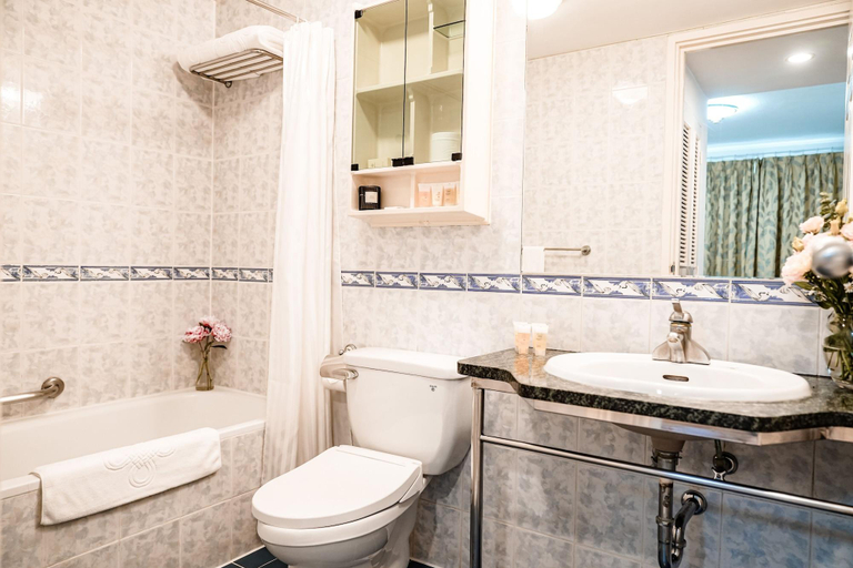 Bathroom 5, Daeha Serviced Apartment, Ba Đình