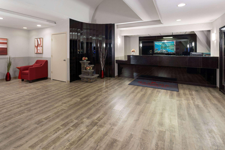 Public Area 2, Ramada by Wyndham Parsippany, Morris