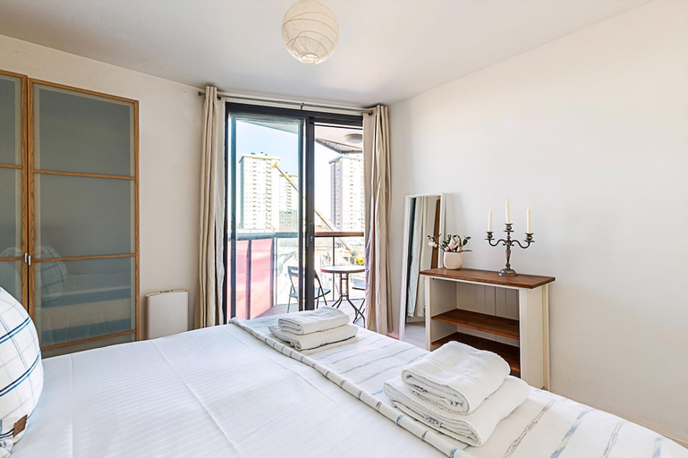 Bedroom 3, Bright Camden Retreat With Balcony, London