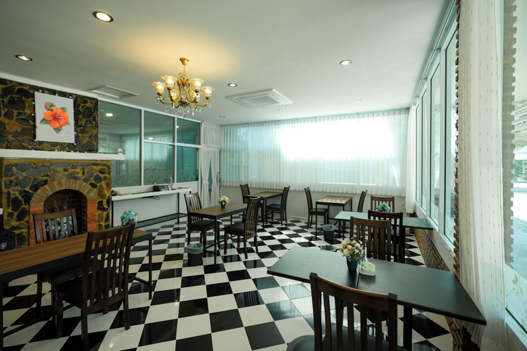 Food & Drinks 3, Kenikar Raintree Resort Chumphon, Muang Chumphon