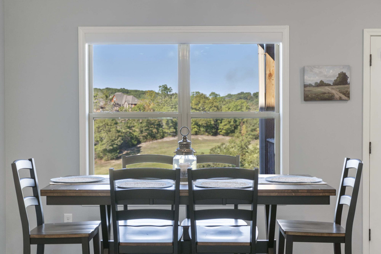 Others 5, Stonebridge Escape Sleeps 8!, Stone
