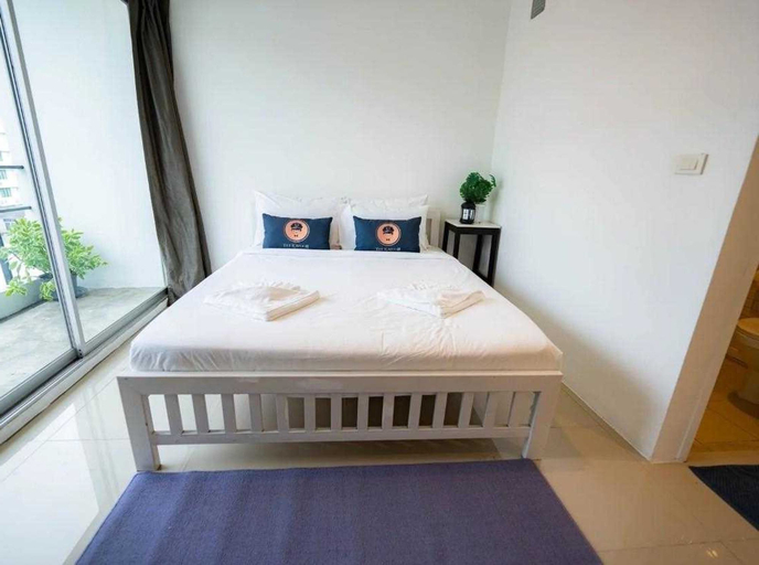 Bedroom 2, RQ Bangkok Sukhumvit 50 by Collection O, Khlong Toey
