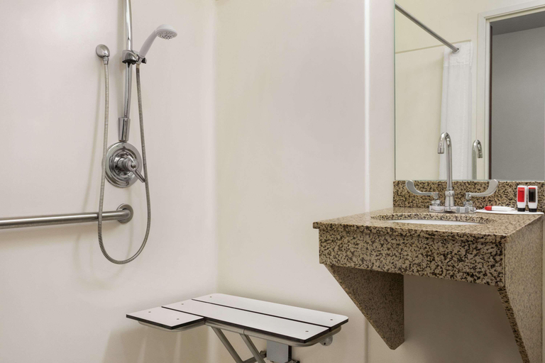 Bathroom 4, Baymont by Wyndham Buffalo, Erie