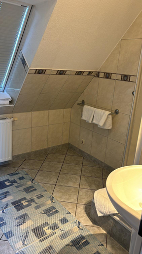 Bathroom 5, Hotel Altes Landhaus, Stormarn