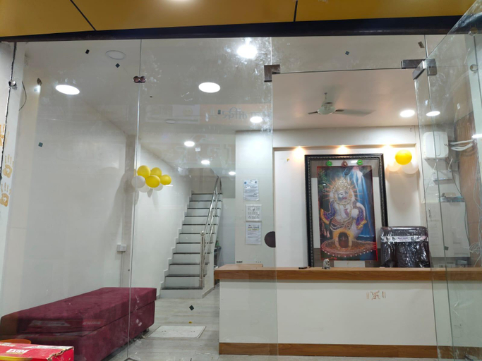 Others 3, Eklavya Palace, Ujjain