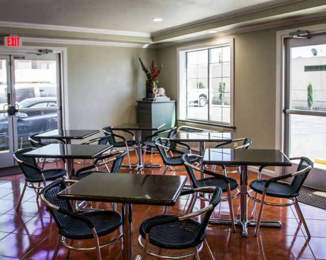 Public Area 3, Rodeway Inn Barstow Route 66, San Bernardino