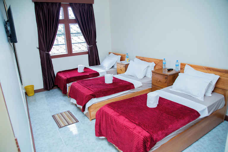 Bedroom 4, B&B HOTEL, Moshi Urban