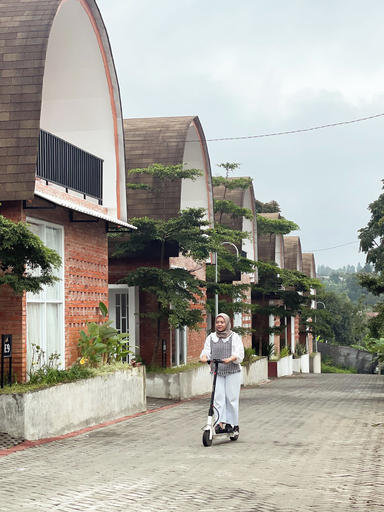 Exterior & Views 2, Pakuhaji Higland Eco Resort, Bandung