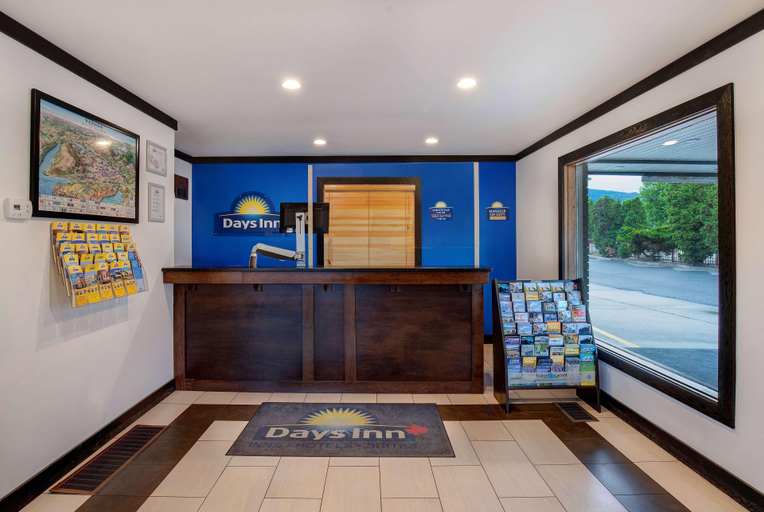 Public Area 3, Days Inn by Wyndham Vernon, North Okanagan