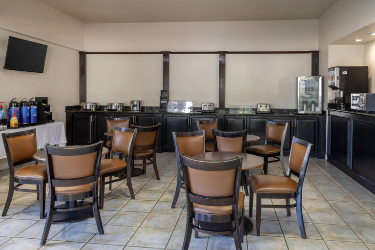 Food & Drinks 5, Best Western Heritage Inn, Contra Costa