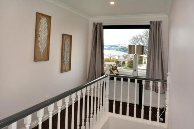 Others 3, City Views on Rattray, Dunedin