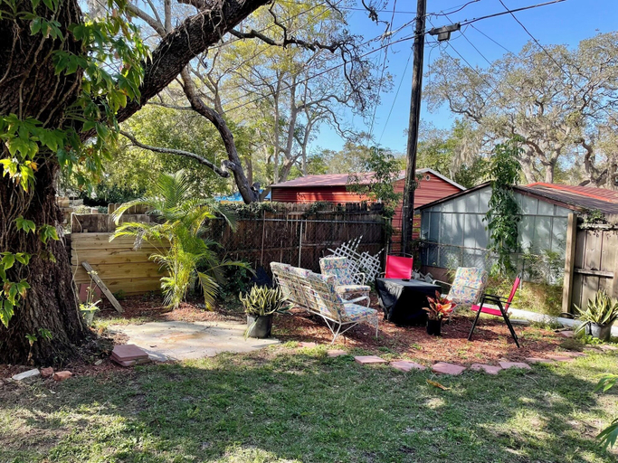 Exterior & Views, Gulf Side Getaway near Downtown Beaches, Pasco