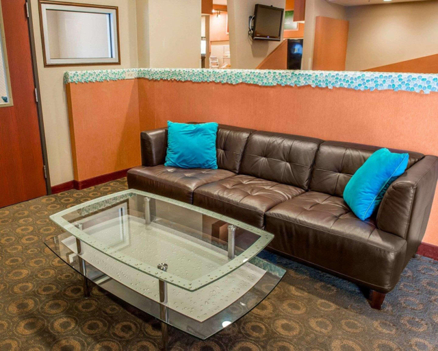 Public Area 2, Comfort Suites Monaca, Beaver