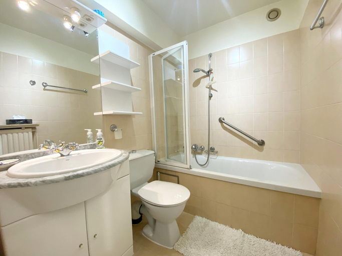Bathroom, Apartment in Nieuwpoort Near the Beach, West-Vlaanderen