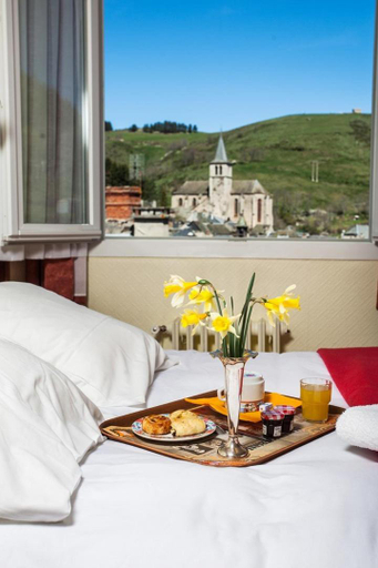 Bedroom, Hotel Beausejour, Cantal