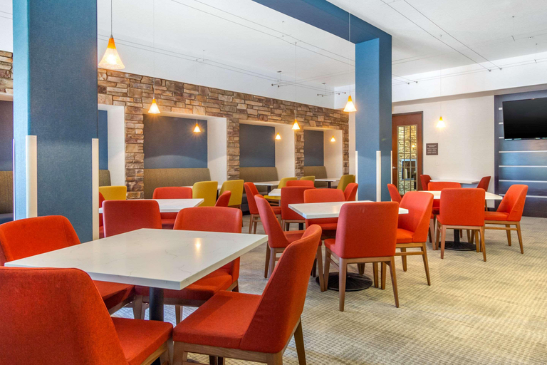 Food & Drinks 5, Comfort Inn Suites Denver Northeast Brighton, Adams