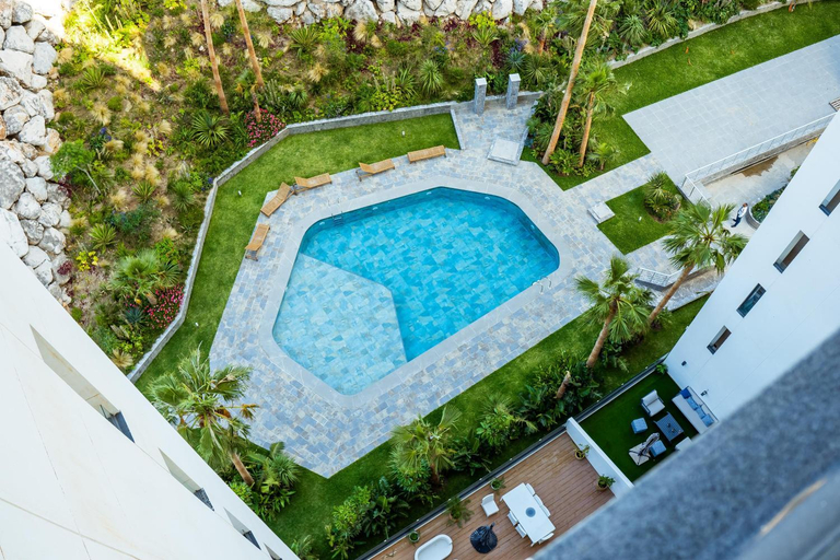 Sport & Beauty 2, Appartement a 2min de la mer et de la gare TGV avec piscine, Tanger-Assilah