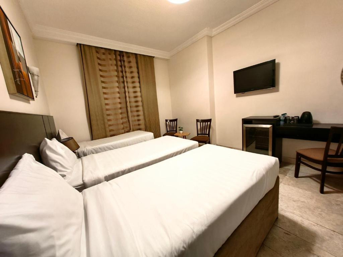 Bedroom 3, Wahdat Khair Hotel, Makkah