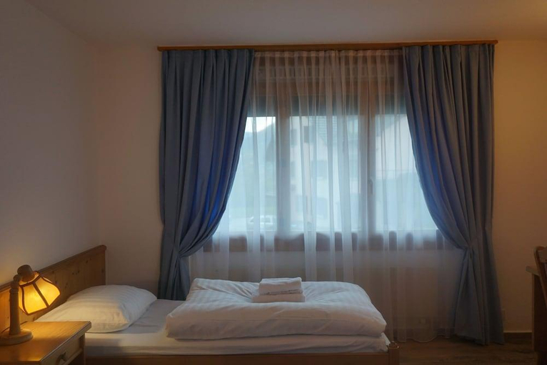 Bedroom 2, Hotel Sternen, Aarau