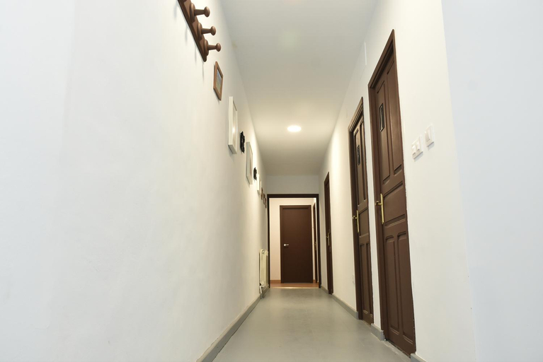 Others 4, O lar Albergue Larouco, Ourense