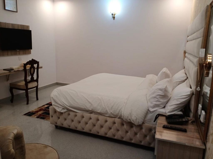 Others 4, Neshaz Hotel & Suites, Lahore