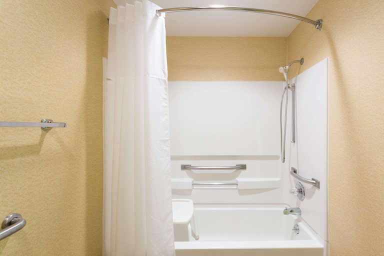 Bathroom 5, Ramada by Wyndham Bettendorf, Scott