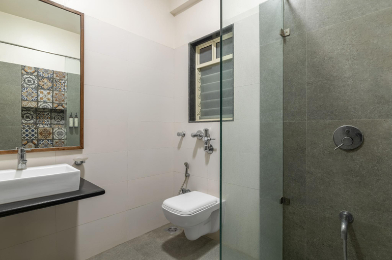 Bathroom 4