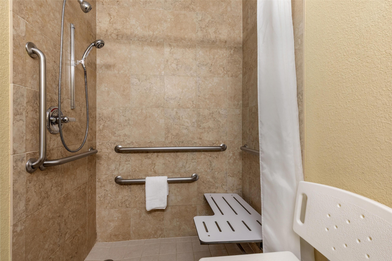 Bathroom 4, Best Western Bastrop Pines Inn, Bastrop