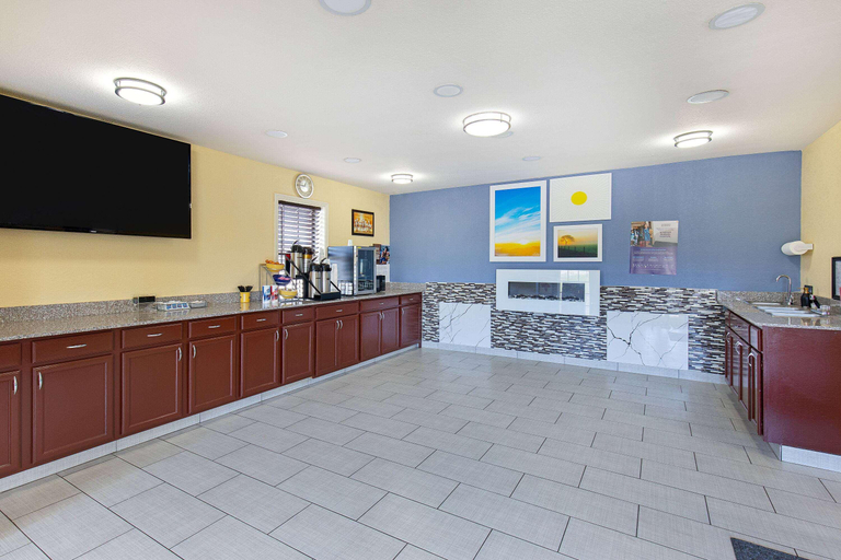 Public Area 2, Days Inn by Wyndham Holladay, Decatur